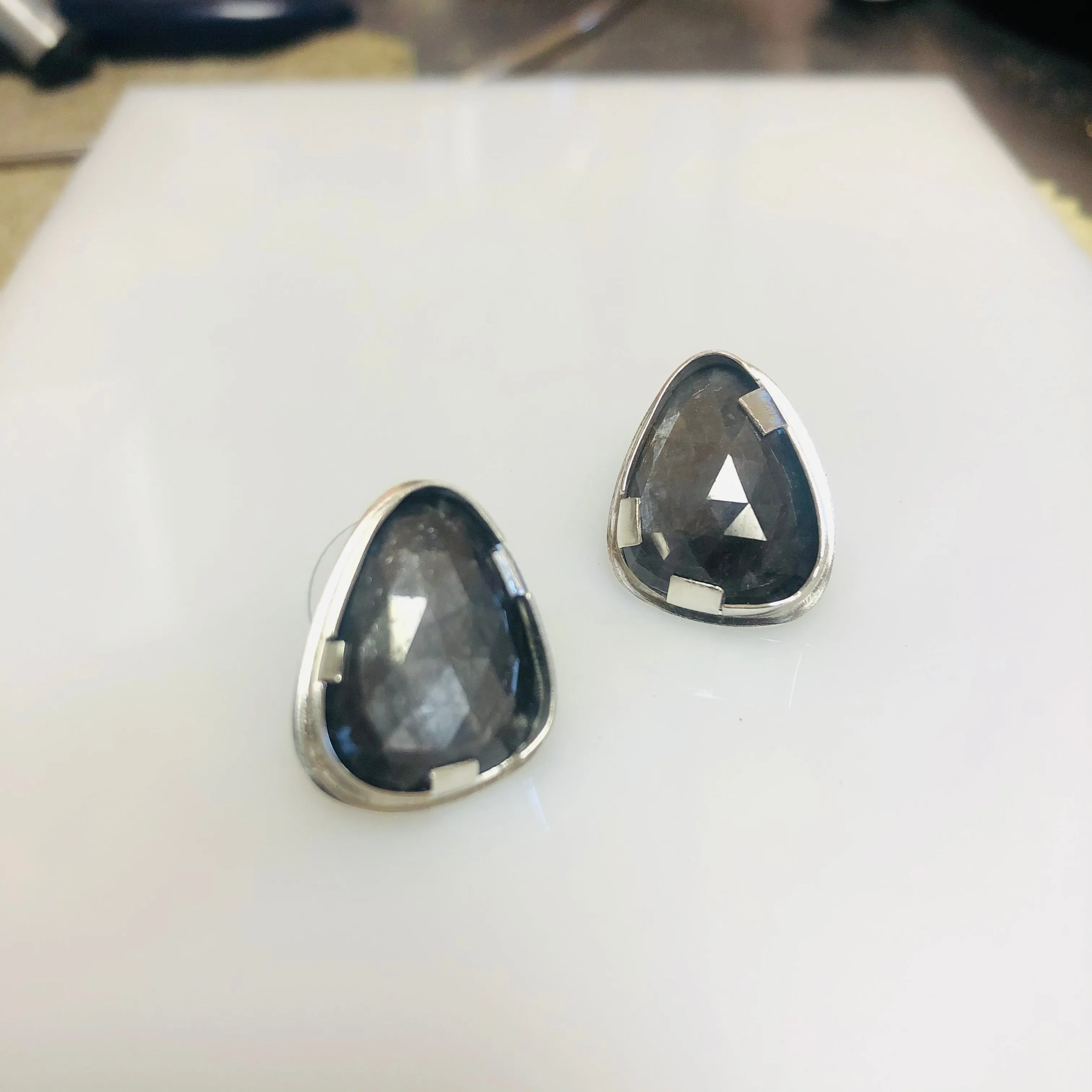 Flashy gray sapphire earrings (posts)