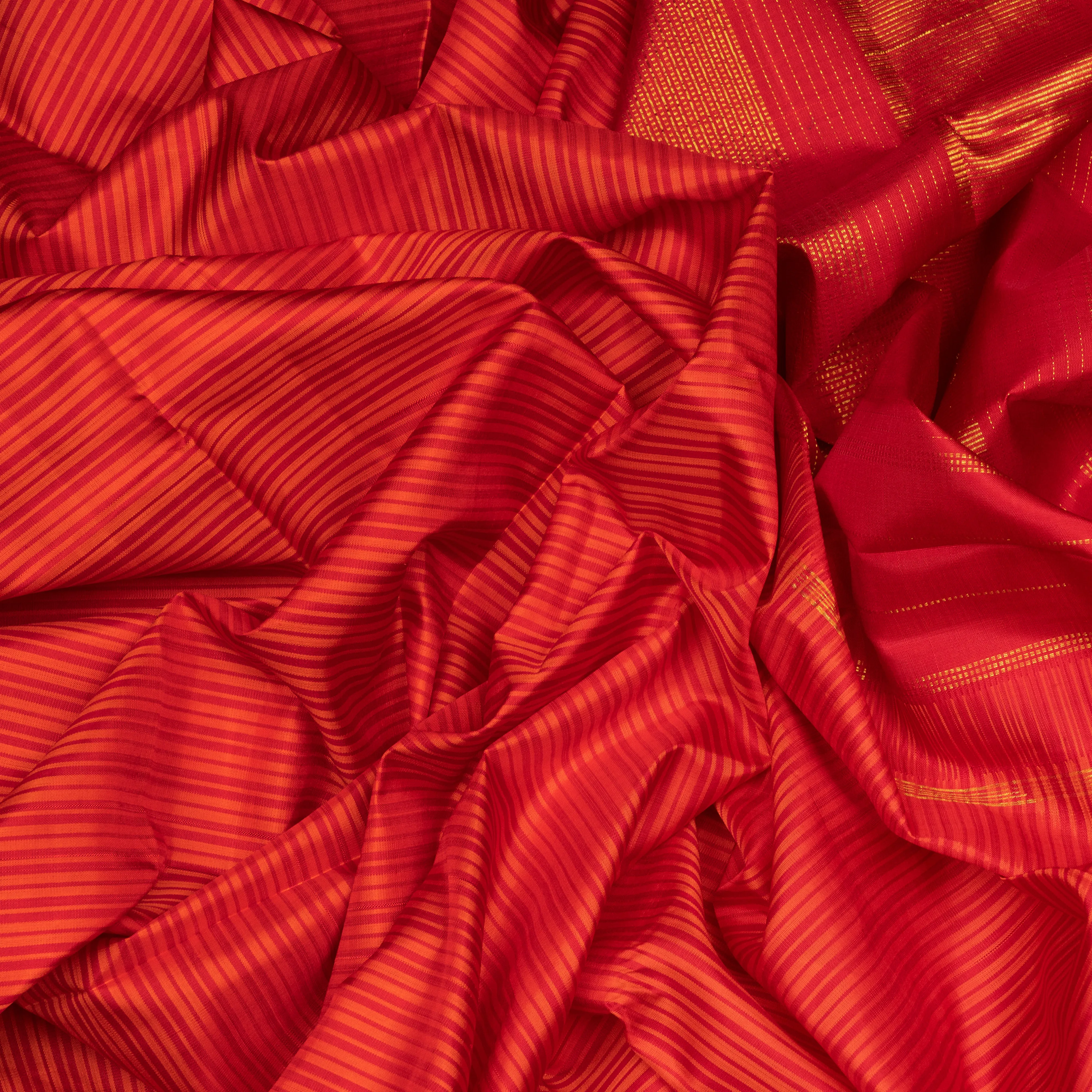 Handwoven Orange and Red Kanjivaram Silk Saree - 2022T006108DSC