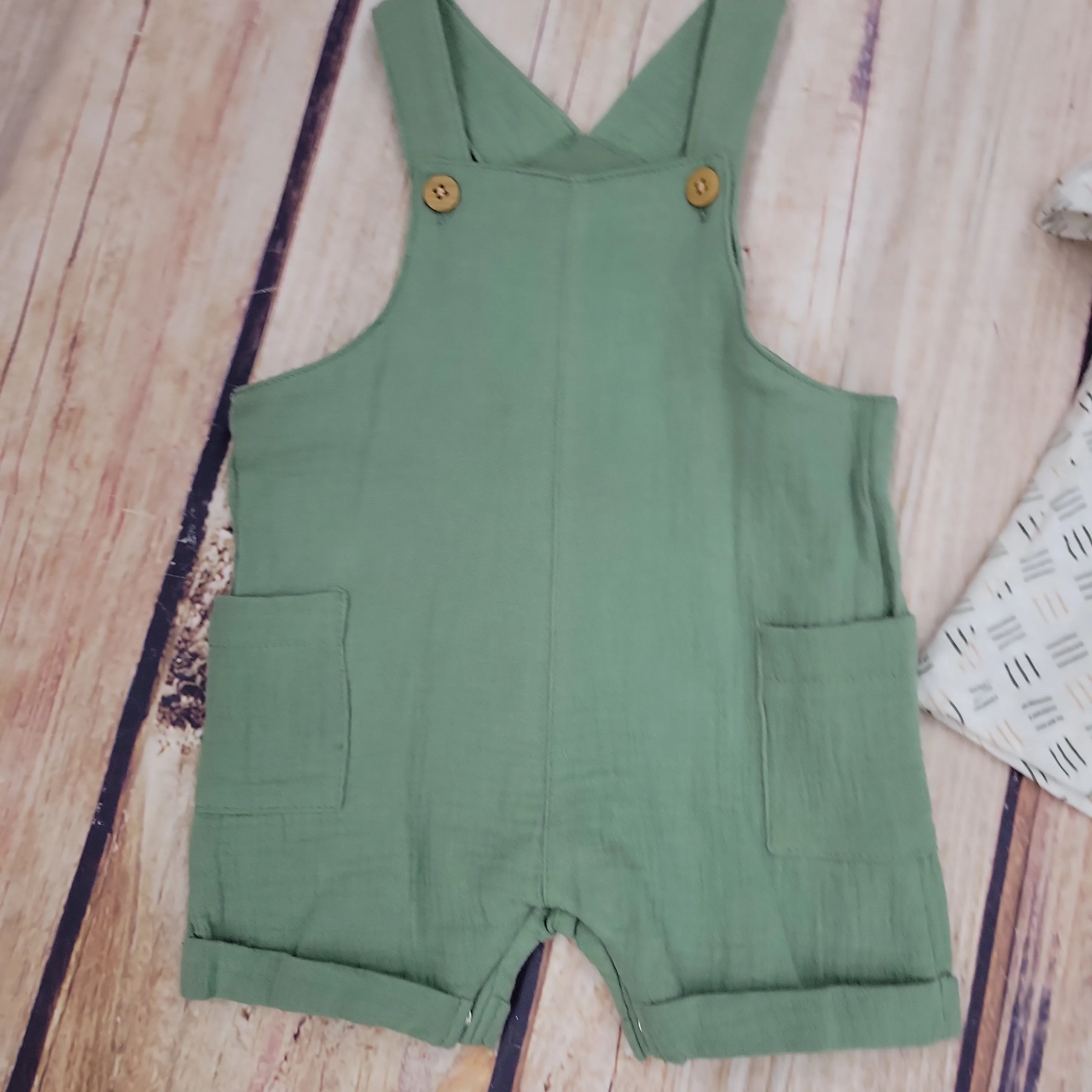 LITTLE ME GREEN 2PC BIB SET