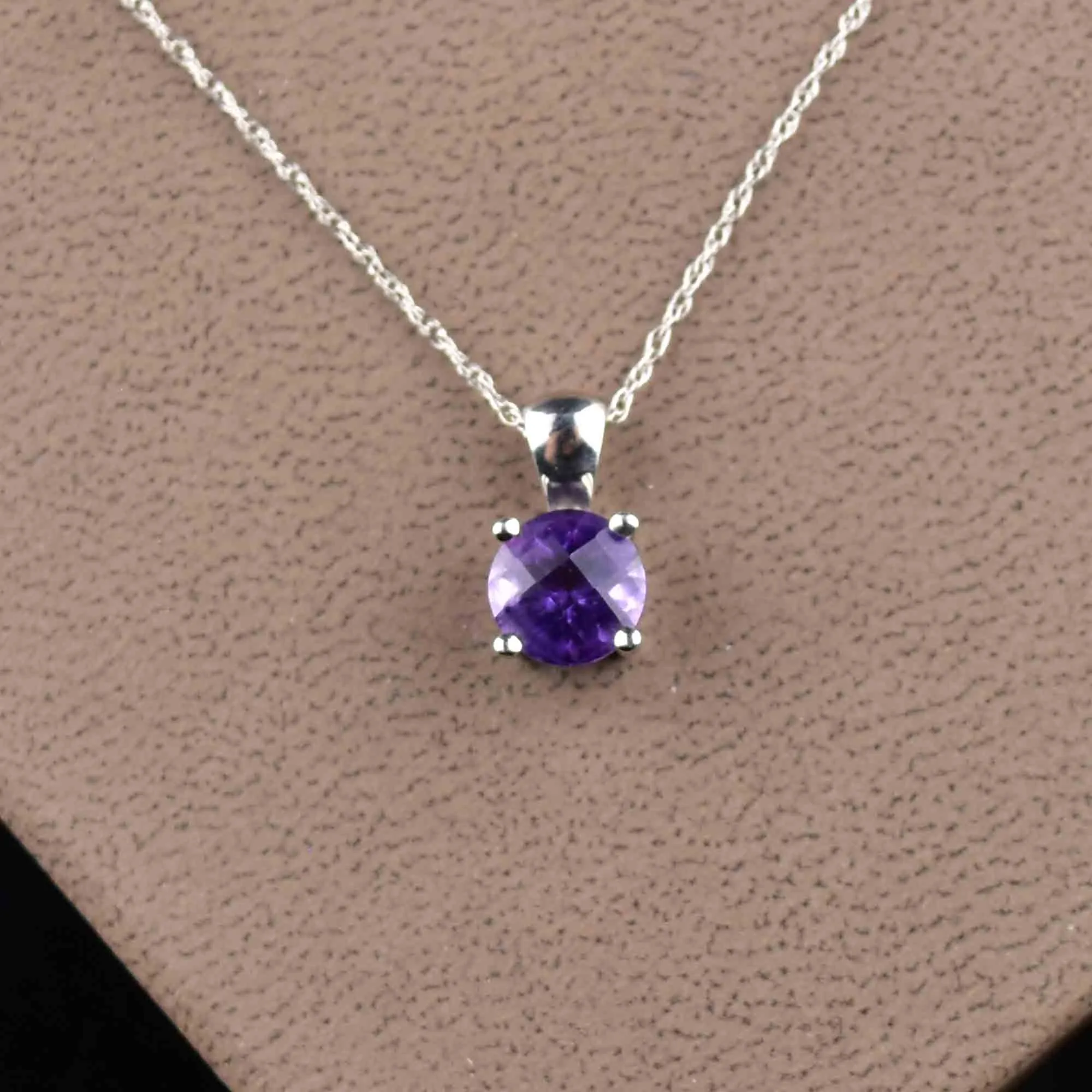 Vintage 10K White Gold Checkerboard Amethyst Pendant Necklace