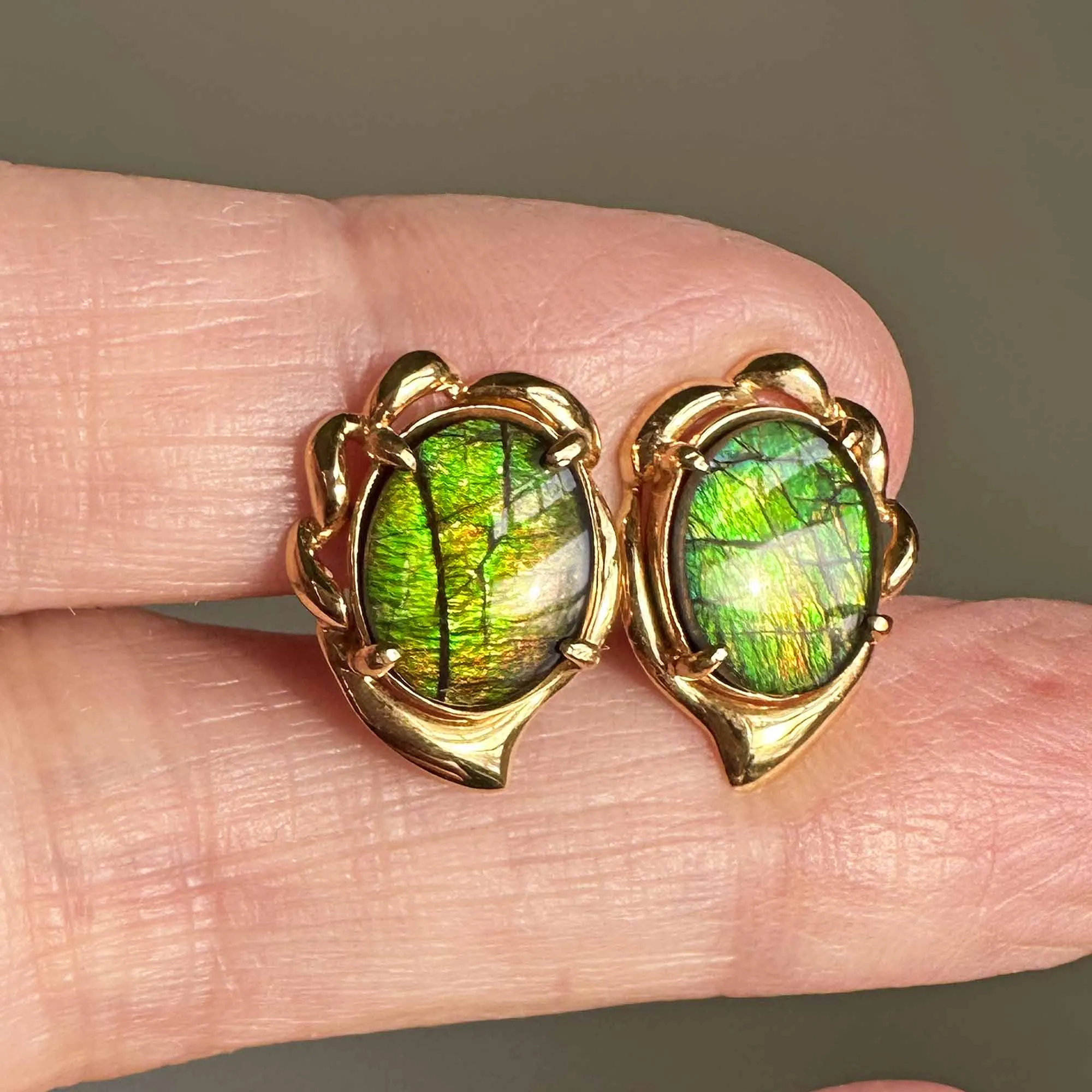 Vintage 14K Gold Ammolite Cabochon Stud Earrings